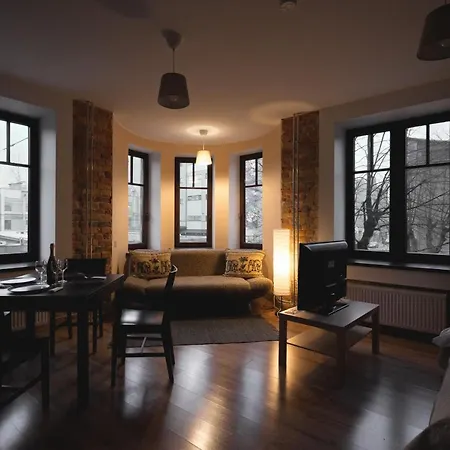 Stylish Studio In Quiet Center 아파트